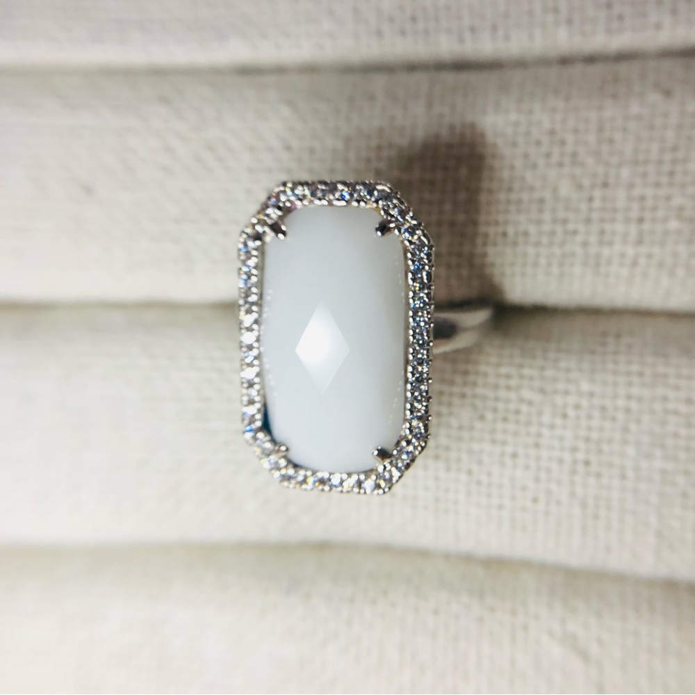 Ring - Picture 4 of 16